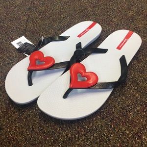Ipanema red heart flip flops